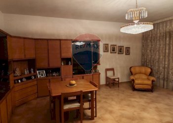 Sala da pranzo - Appartamento via Biagio Bini
 
12, Comiso - foto 3