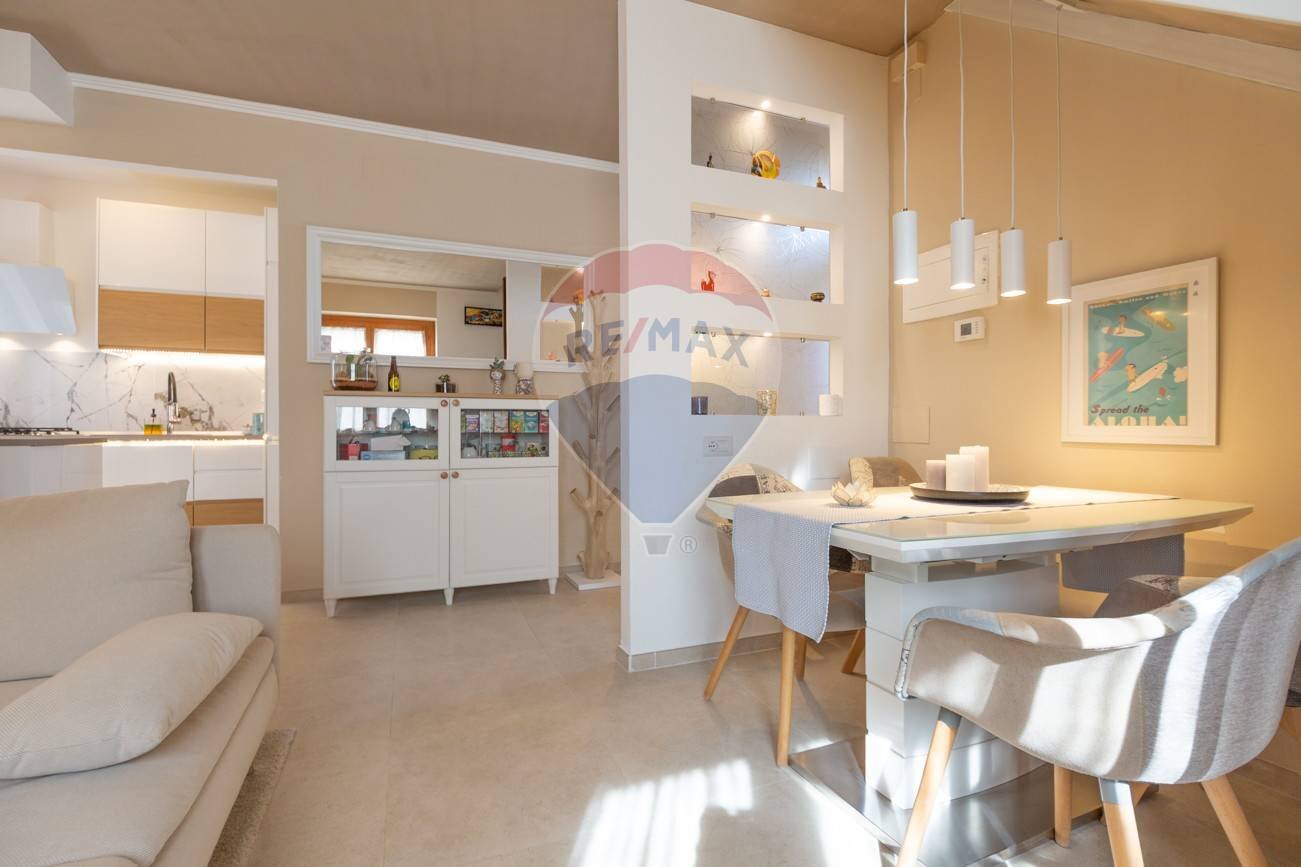 Sala da pranzo - Independent house Contrada Montupoli Foro
 
63, Miglianico - photo 1