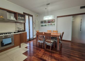 Foto 3 - Quadrilocale VIA DOMENICO TURAZZA
 
8B, Verona - foto 3