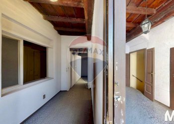 Hall / corridoio - Casa indipendente via Chiesa
 
6, Canzo - foto 16