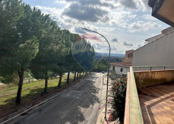 Edificio all\'aperto - Casa indipendente viale belice
 
snc, Poggioreale - foto 1