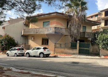 Casa all\'aperto - Casa indipendente viale belice
 
snc, Poggioreale - foto 11