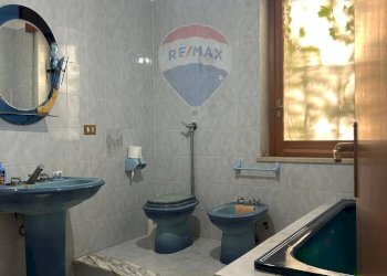 Bagno - Casa indipendente viale belice
 
snc, Poggioreale - foto 24