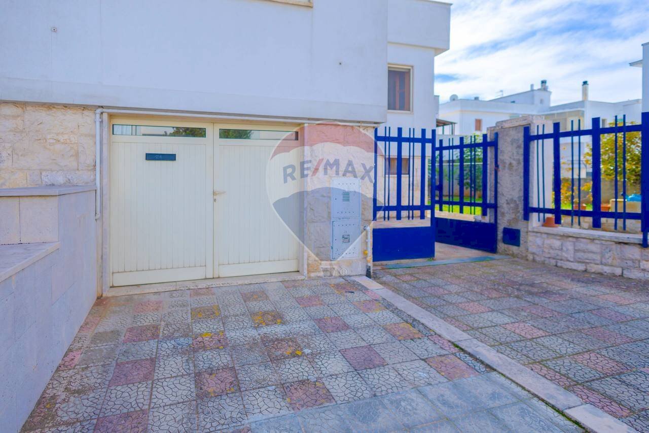 Terrazza - Villa Via Alcide De Gasperi
 
21, Alberobello - foto 3