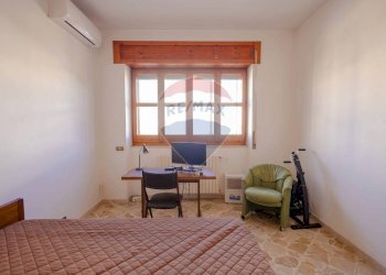 Camera / camera da letto - Villa Via Alcide De Gasperi
 
21, Alberobello - foto 23