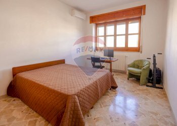 Camera / camera da letto - Villa Via Alcide De Gasperi
 
21, Alberobello - foto 25
