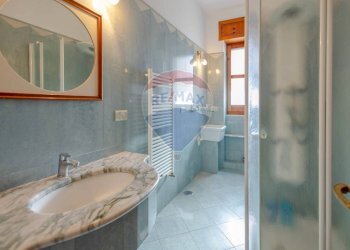 Bagno - Villa Via Alcide De Gasperi
 
21, Alberobello - foto 28