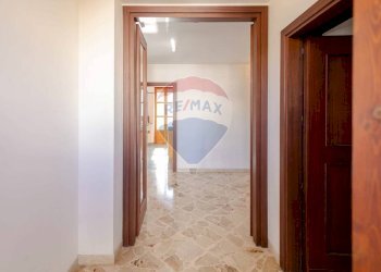 Hall / corridoio - Villa Via Alcide De Gasperi
 
21, Alberobello - foto 38