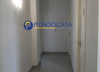 Foto 2 - Trilocale via roma
 
1, Giugliano in Campania - foto 2