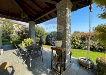 Terrazza - Villa via Primo Maggio
 
13, Montano Lucino - foto 1