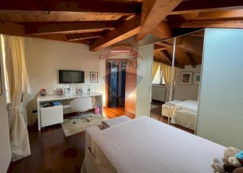 Camera / camera da letto - Villa via Primo Maggio
 
13, Montano Lucino - foto 13