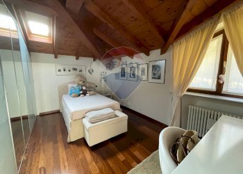 Camera / camera da letto - Villa via Primo Maggio
 
13, Montano Lucino - foto 14