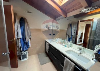 Bagno - Villa via Primo Maggio
 
13, Montano Lucino - foto 22