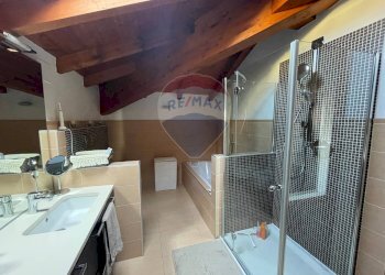 Bagno - Villa via Primo Maggio
 
13, Montano Lucino - foto 24