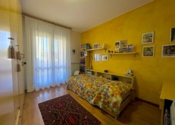 Camera da letto - Trilocale strada Statale per Genova, Tortona - foto 11