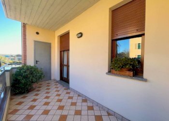 Terrazzo - Trilocale strada Statale per Genova, Tortona - foto 12