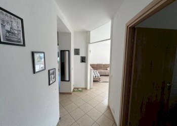 Disimpegno - Three-room apartment via Orocco, 5, Comerio - photo 23