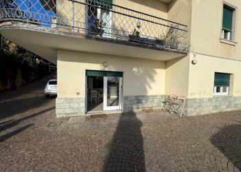 Facciata - Three-room apartment via Orocco, 5, Comerio - photo 31