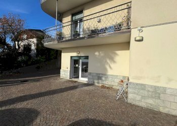 Facciata - Three-room apartment via Orocco, 5, Comerio - photo 35