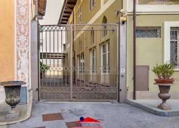 Ingresso - Villa piazza 20 Settembre, 11, Saluzzo - foto 4