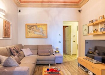 Salone - Villa piazza 20 Settembre, 11, Saluzzo - foto 8