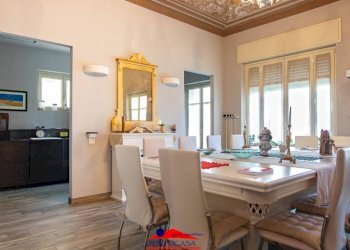 Salone - Villa piazza 20 Settembre, 11, Saluzzo - foto 10