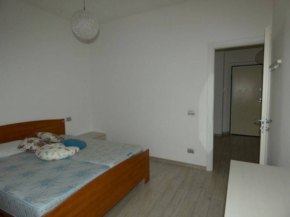 Camera da letto - Three-room apartment via Nazario Sauro, Alba - photo 3