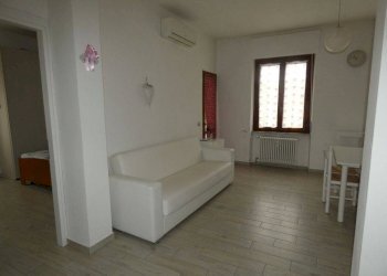 Salone - Trilocale via Nazario Sauro, Alba - foto 15