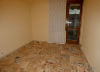 Stanza non arredata - Office via Gioacchino Rossini, Alba - photo 1