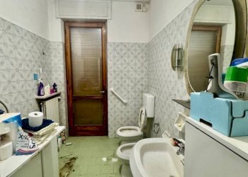 Bagno - Appartamento via San Giuseppe, 30, Biella - foto 18