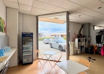 Salone - Shop via Milano, 94, hamlet Chiavazza, Biella - photo 19