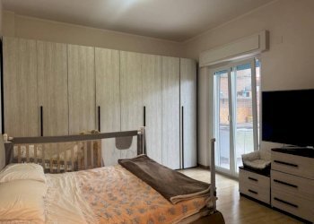 Camera da letto - Villa via Raffaello, Pomezia - photo 14