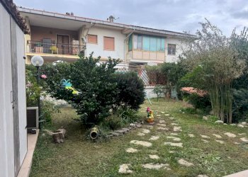 Giardino - Villa via Raffaello, Pomezia - photo 16