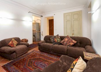 Salone - Trilocale via Carlo Alberto, 44, Torino (zona Centro) - foto 9