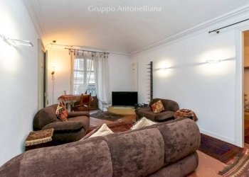 Salone - Three-room apartment via Carlo Alberto, 44, Torino (neighborhood Centro) - photo 10
