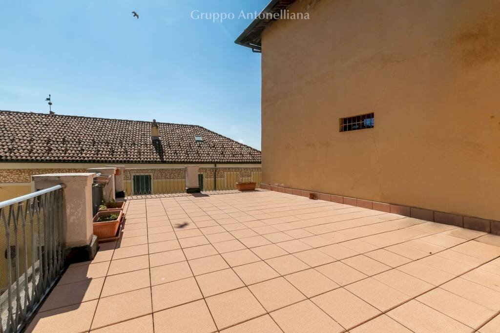 Terrazzo - Four-room apartment via Real Collegio, 18, Moncalieri - photo 3