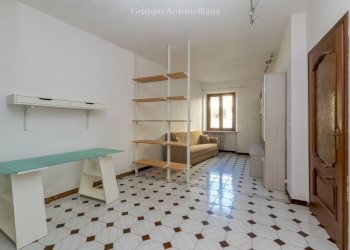 Soggiorno - Four-room apartment via Real Collegio, 18, Moncalieri - photo 7