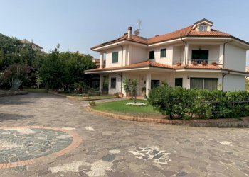 WhatsApp Image 2021-07-17 at 11.23.03 (6).jpeg - Villa via cappuccini, Squillace - foto 6