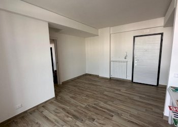 WhatsApp Image 2025-11-03 at 13.00.51 (4).jpeg - Trilocale via trapani rocciola  13, Modica - foto 8