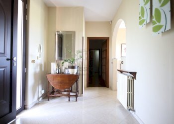 Villa singola divisa in 2 appartamenti, pronta, Ca - Villa Via di Paganico 115, Capannori - foto 2