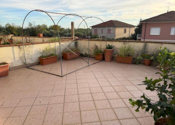 a2fc6e3c-b1cb-43c1-8a71-ef5c5cb56a6a.jpg - Appartamento Via Gallico 12, Castelnuovo Magra - foto 1