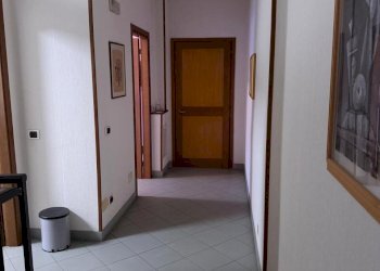 2f4b2bc6-5863-42d6-9bb2-8fbdfc29124b.jpg - Appartamento Via Gallico 12, Castelnuovo Magra - foto 6