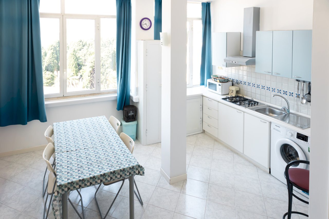 Soggiorno con angolo cottura - Bilocale Corso Maturzia, Sanremo - foto 1