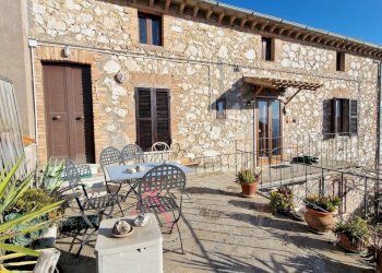 20250117_144441.jpg - Casa semi indipendente PORCHIANO, Amelia - foto 17