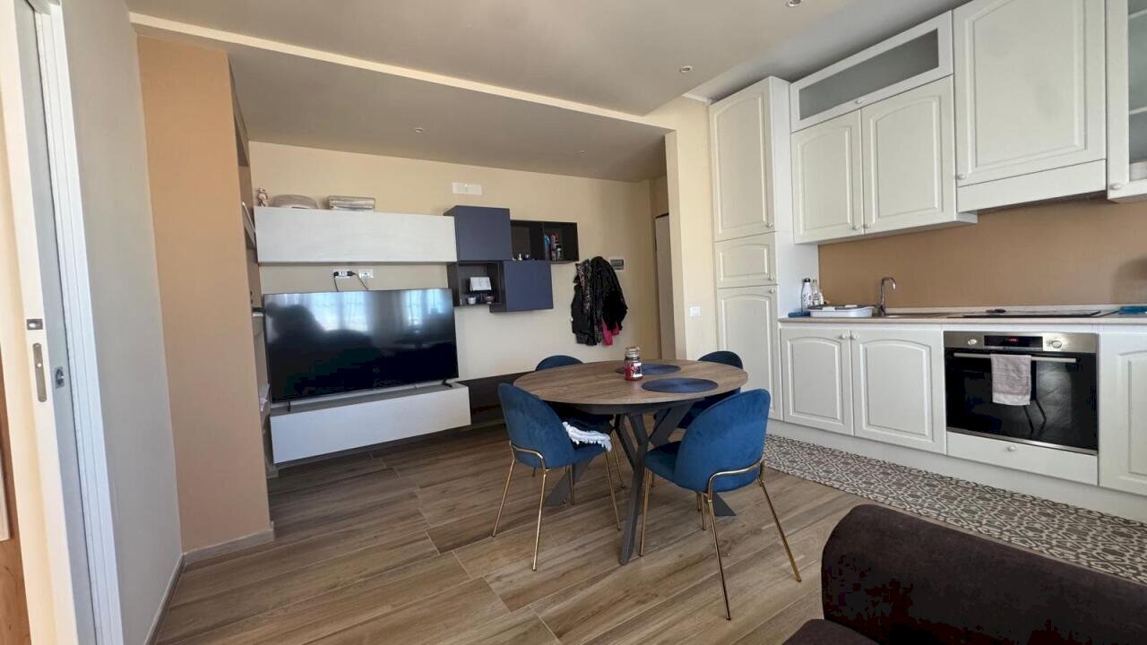 soggiorno pranzo - Trilocale Via Pasquale Camicia, Monopoli - foto 1