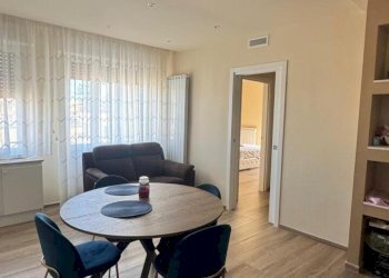 soggiorno pranzo - Trilocale Via Pasquale Camicia, Monopoli - foto 3