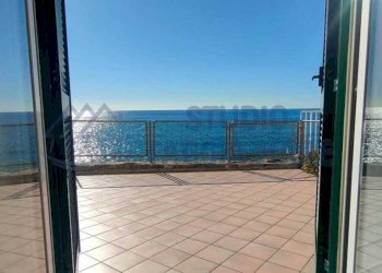 9d3cfba4-d718-4e9b-980f-35f57b954eed.jpg - Appartamento Strada Statale 1, Cipressa - foto 13