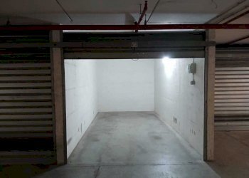 box c.jpg - Box Via della Piazzetta 4 R, Genova (zona San Martino) - foto 1