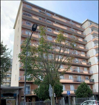 2.jpg - Four-room apartment Piazza Papa Giovanni XXIII 8, Grugliasco - photo 1