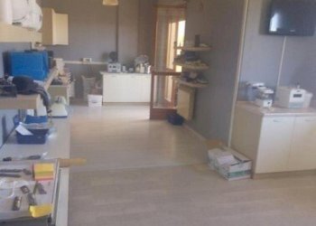 2.jpg - Locale Commerciale Via Scuole Medie 5, Carrù - foto 2